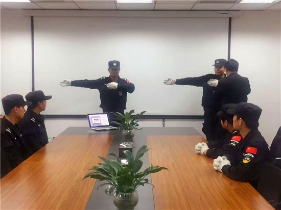 �T���L��